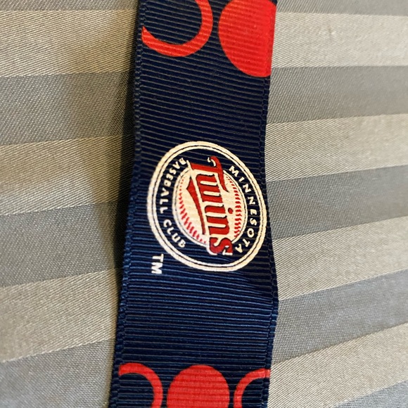 💕3/$15 Lanyard or Pacifier Clip - Minnesota Twins baseball - Picture 5 of 5